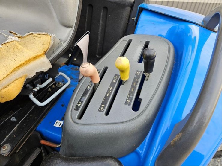 new-holland-tc45da-image-27