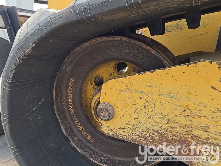 2021-caterpillar-289d3-image-10