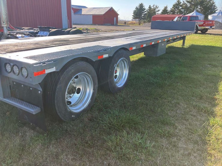 wade-43'-step-deck-trailer---80,000lb-gvw-image-8