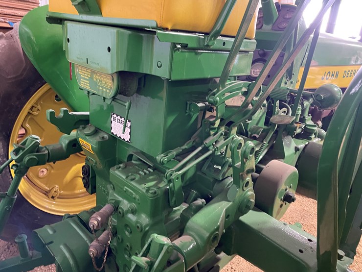 john-deere-530-image-12
