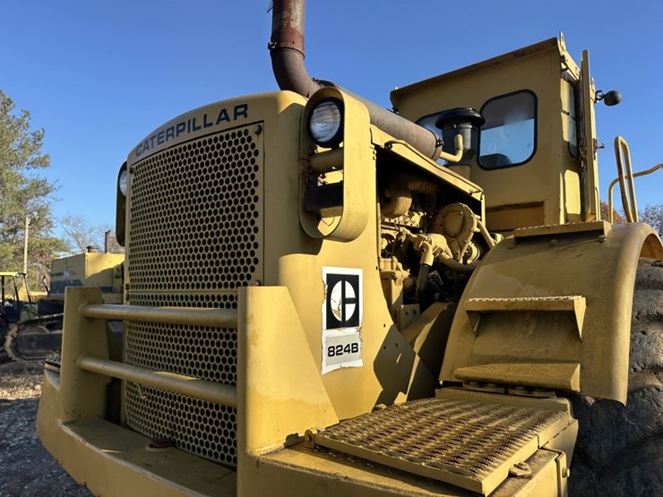 caterpillar-824b-image-23