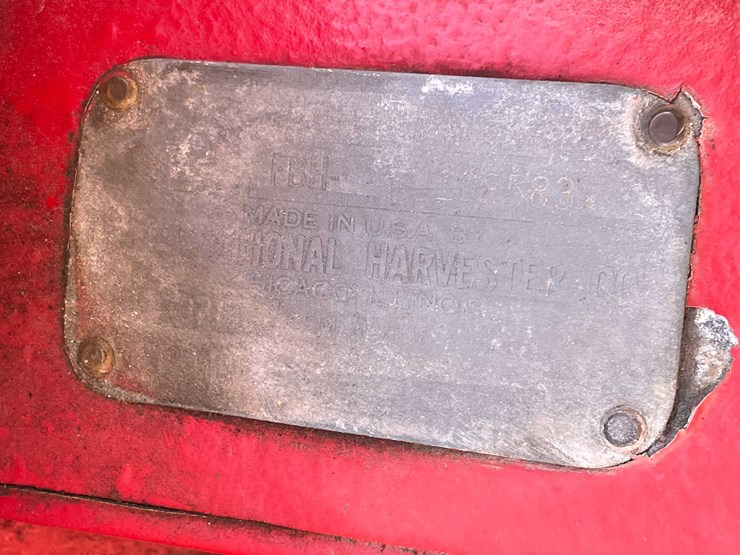 #3012-•-mccormick-farmall-h-narrow-front-tractor-with-loader-image-28