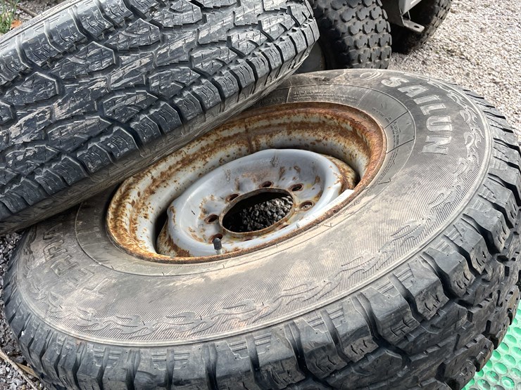 #3133-•-(2)-steel-wheels-and-tires-image-8