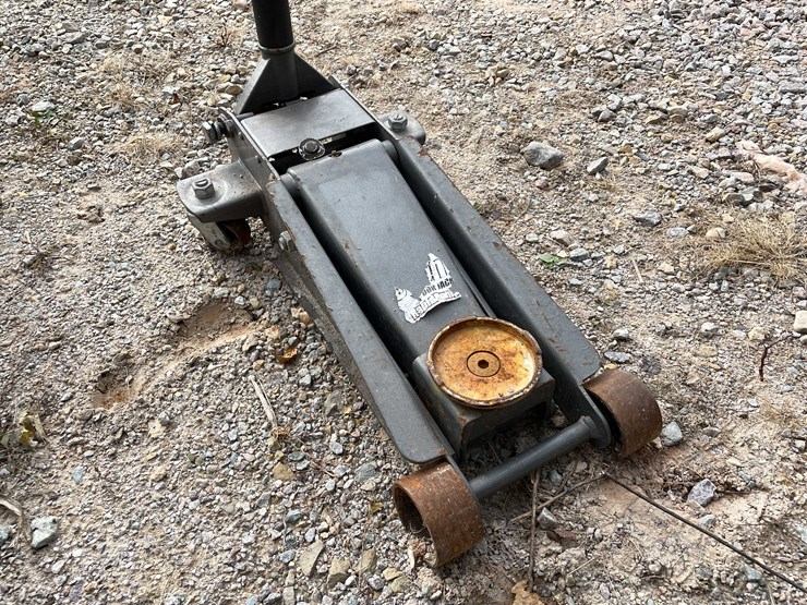 #3118-•-floor-jack-image-2