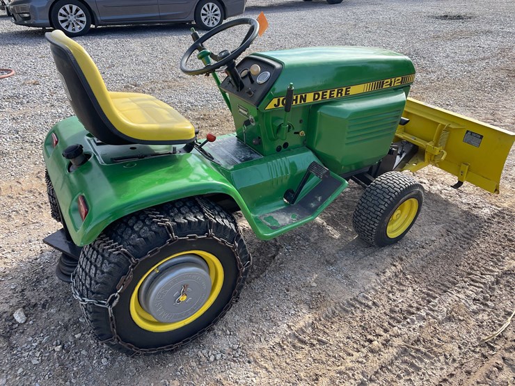 john-deere-212-image-4