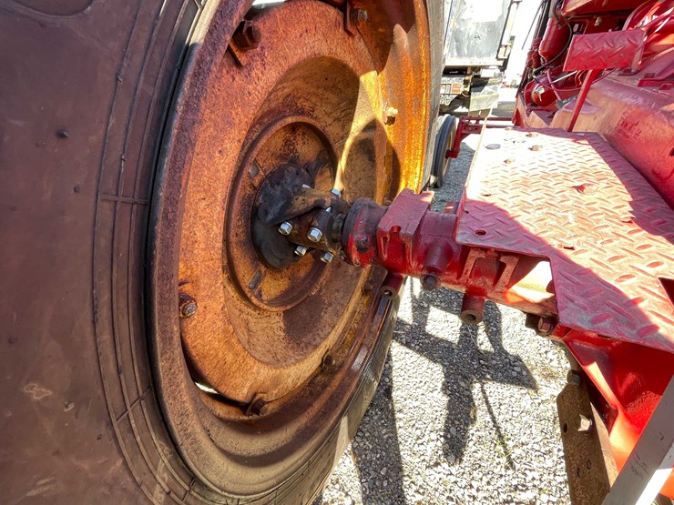 massey-ferguson-44-image-19