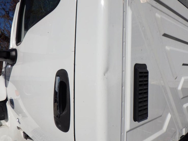 international-mv607-image-13