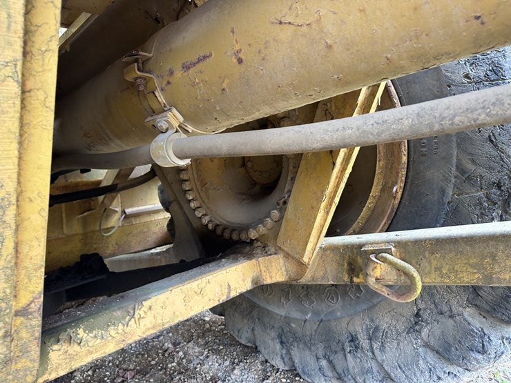 caterpillar-641-image-21