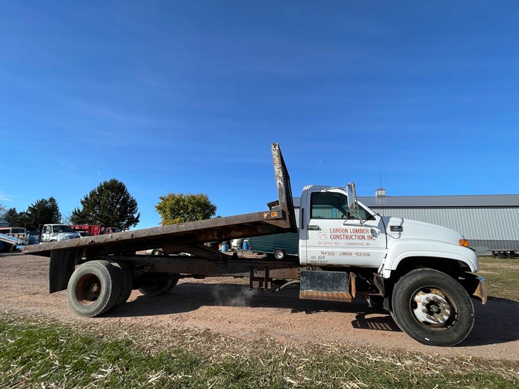 #3006-•-1999-chevy-c6500-single-axle-dump-flatbed-truck-(title-in-delay)-image-4