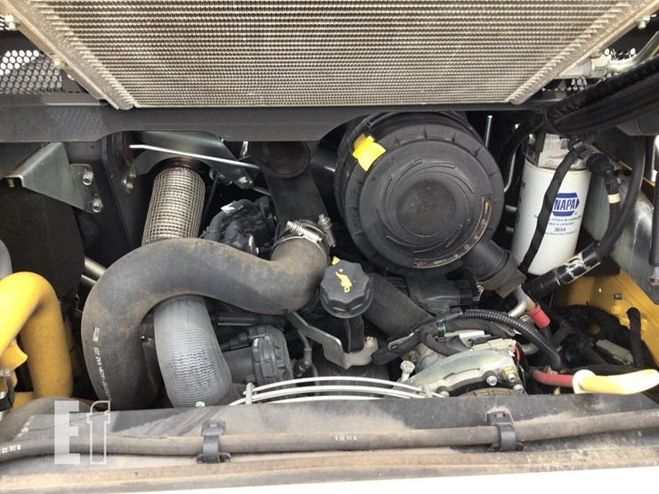 2023-new-holland-c337-image-20