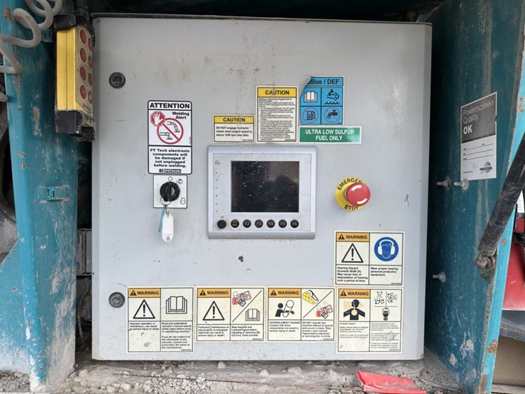 2014-powerscreen-premiertrak-400-image-50