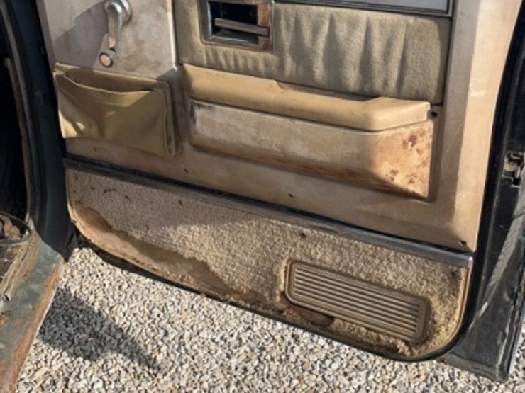 1982-chevrolet-c30-image-14