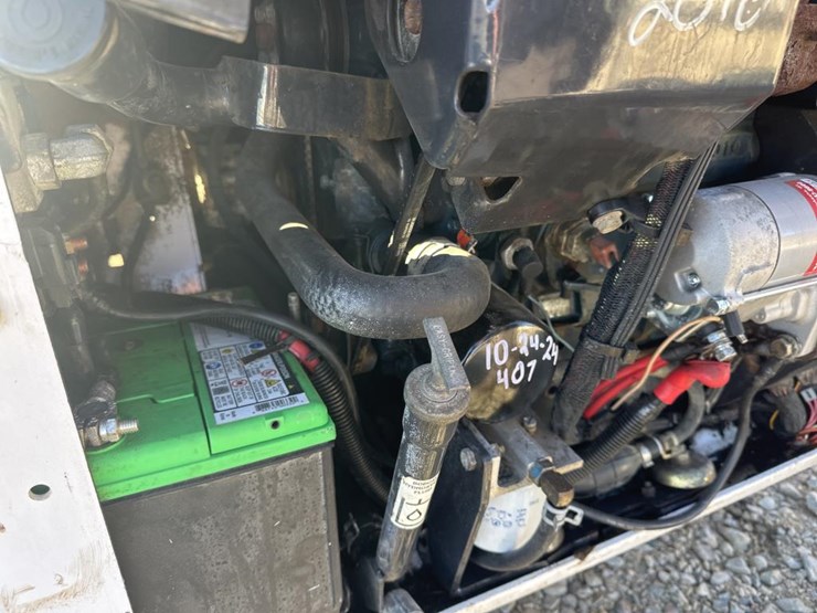 2015-bobcat-s70-image-36