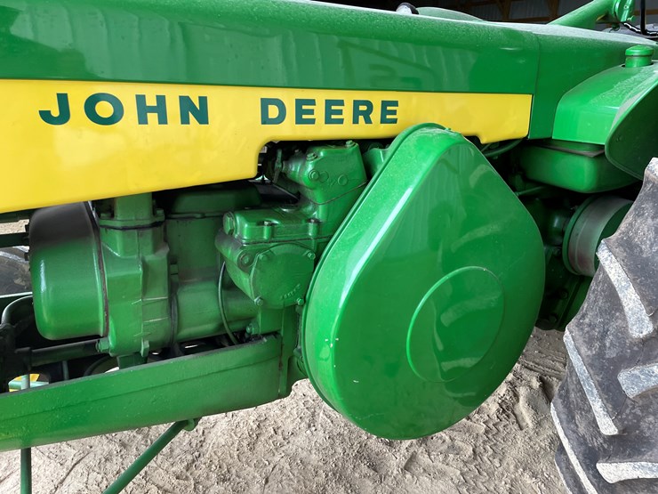 john-deere-830-image-24