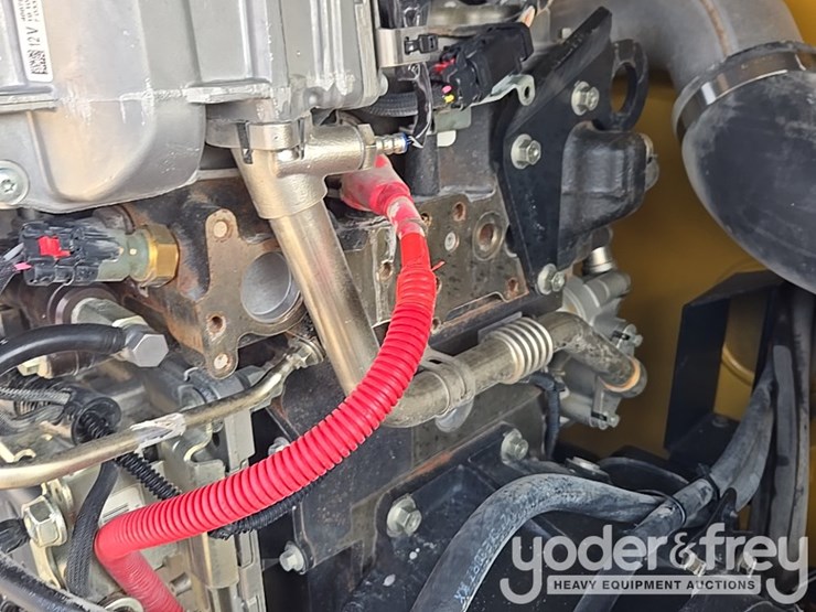 2019-caterpillar-tl1255d-image-95