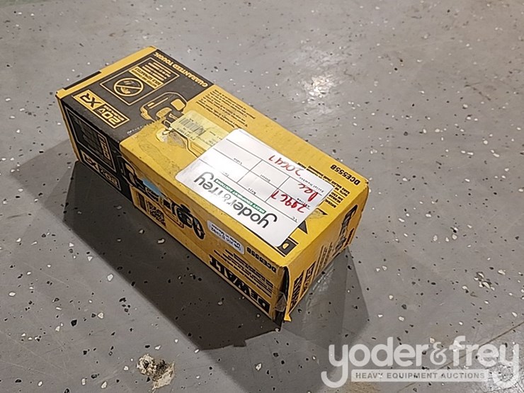 dewalt-20v-brushless-drywall-cut-out-tool-image-4