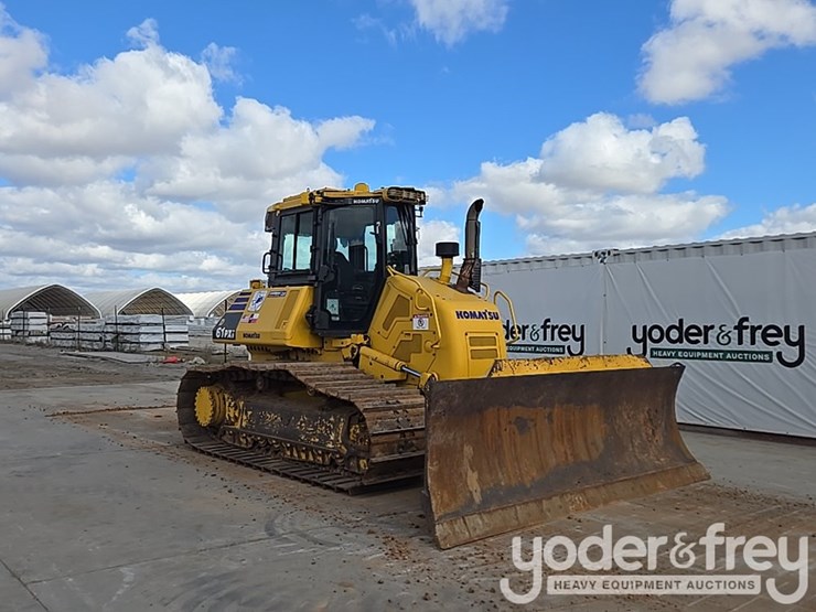 2023-komatsu-d61pxi-24-image-7