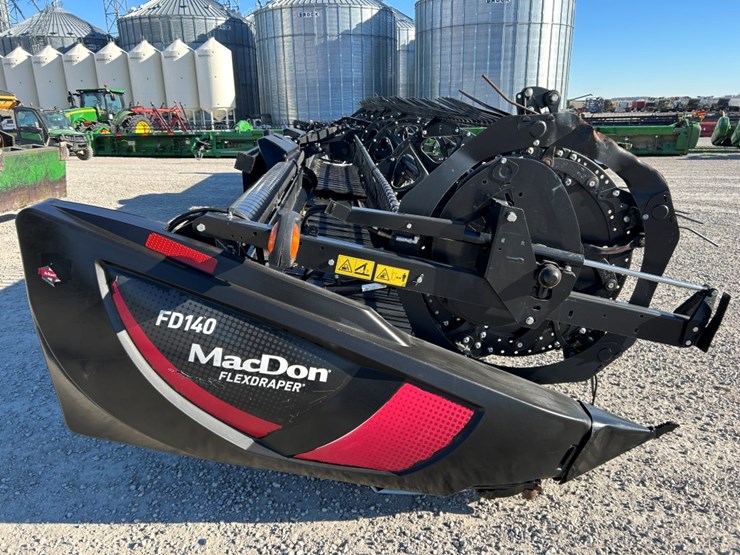 2019-mac-don-fd140-image-5