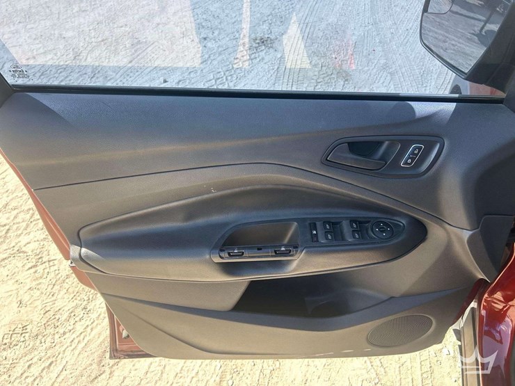 2016-ford-escape-image-10