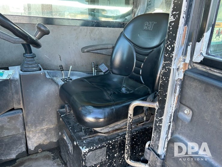 2012-caterpillar-tl1255c-image-35