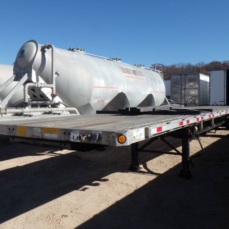 2004 UTILITY FLATBED