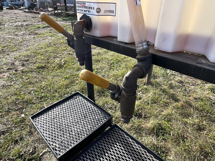 #3144-•-tote---a---lube-oil-dispenser-image-6