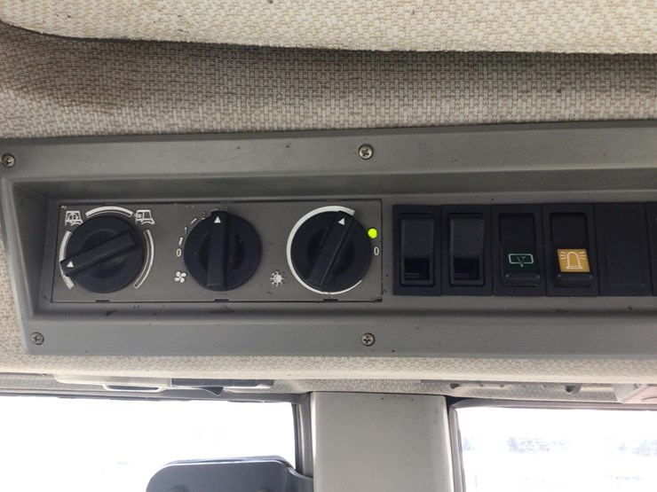 2004-fendt-favorit-924-vario-image-18