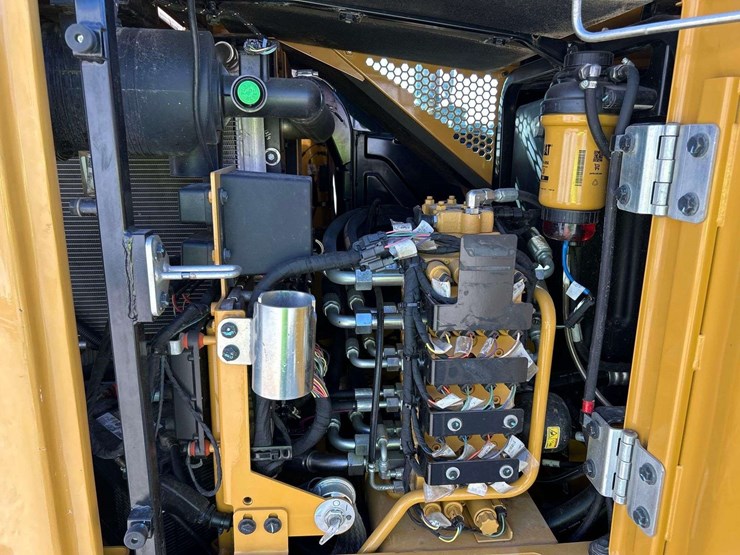 2021-caterpillar-308cr-midi-excavator-image-10