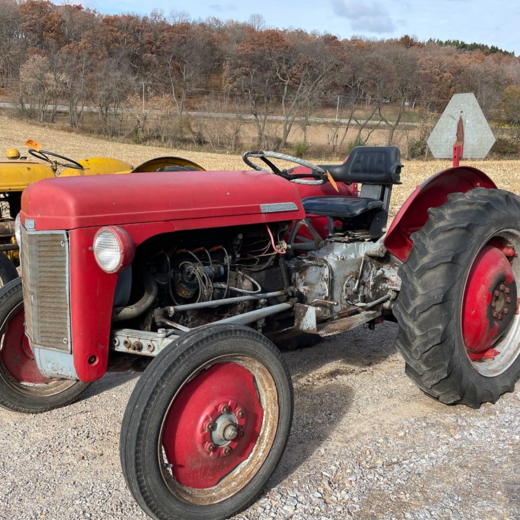 #3017 • Ferguson Wide Front Tractor