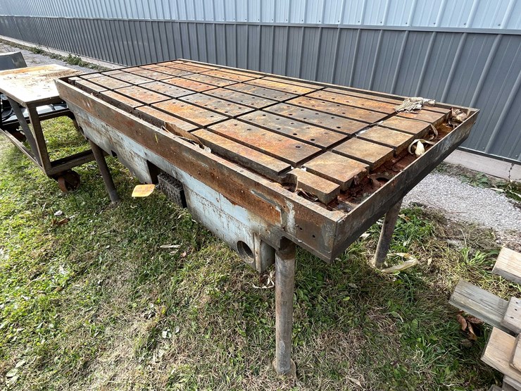 #3148-•-heavy-duty-shop-table-image-2