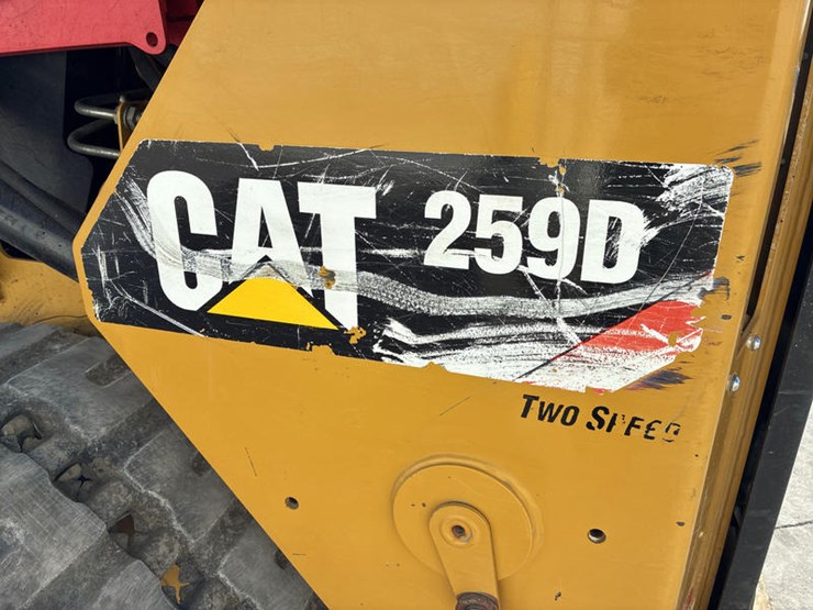2018-caterpillar-259d-image-33
