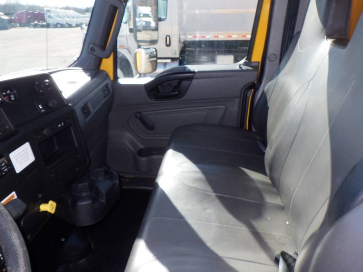 2020-international-mv607-image-16