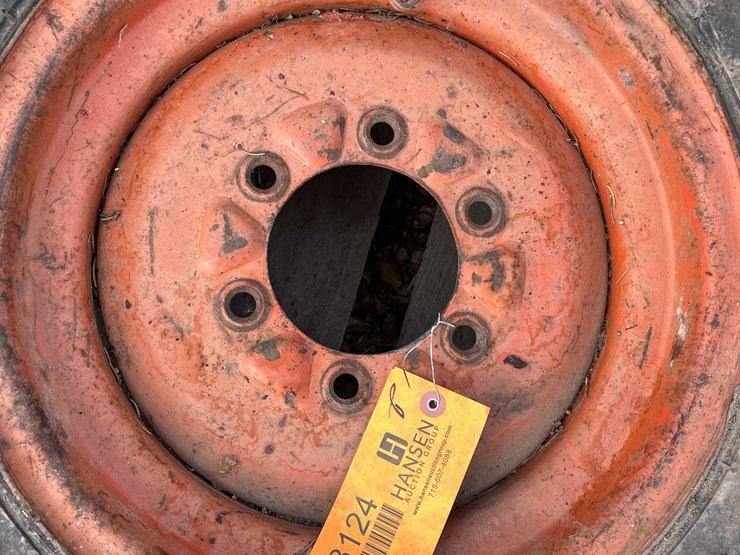 #3124-•-bobcat-skidsteer-wheel-and-tire-image-5