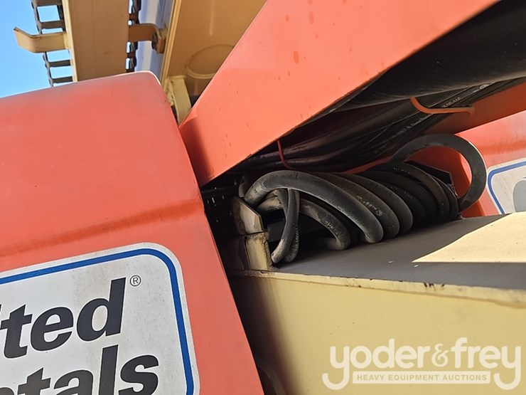 2014-jlg-600aj-image-50