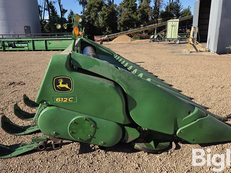 2013-john-deere-612c-stalkmaster-image-4