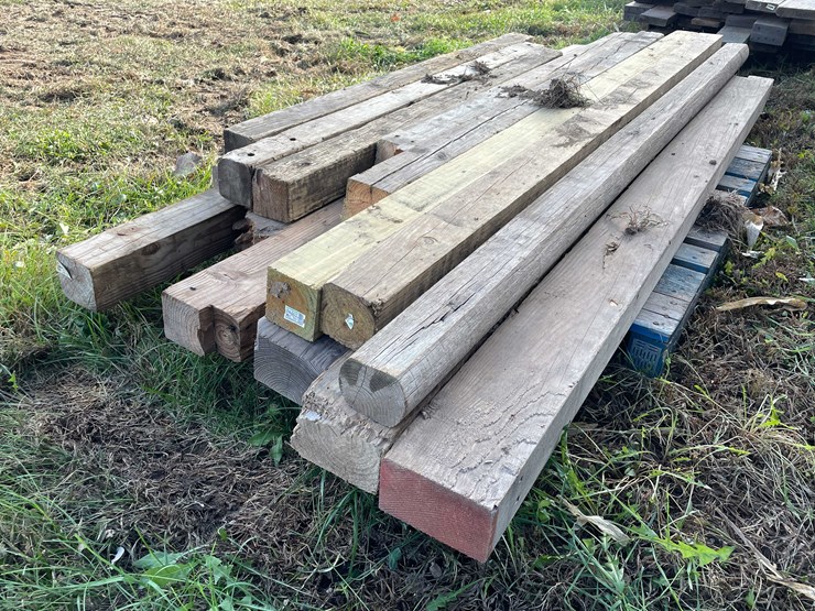 #3150-•-pallet-of-various-lumber-image-3
