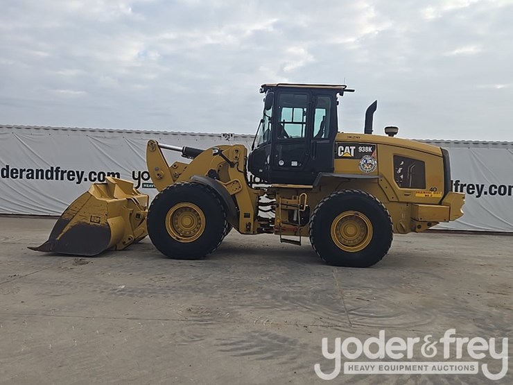 2014-caterpillar-938k-image-2