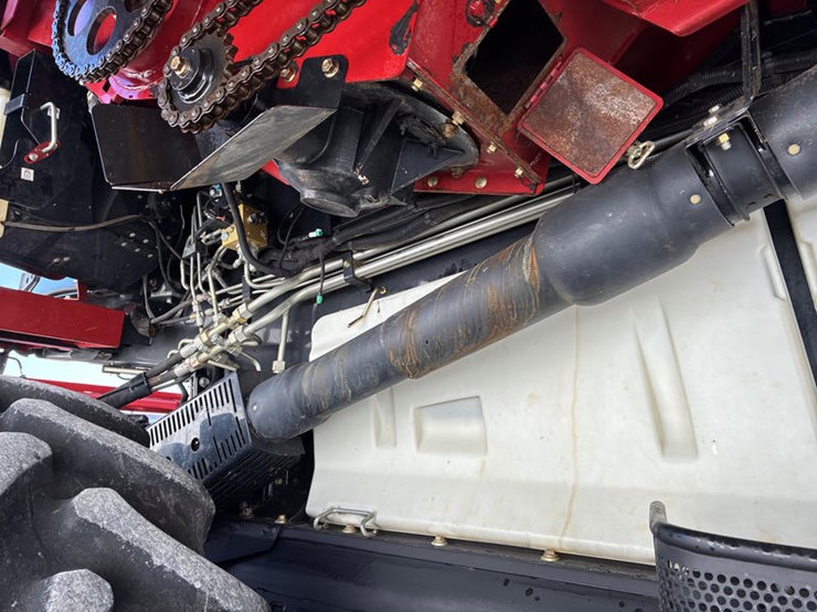 2020-case-ih-7250-image-47