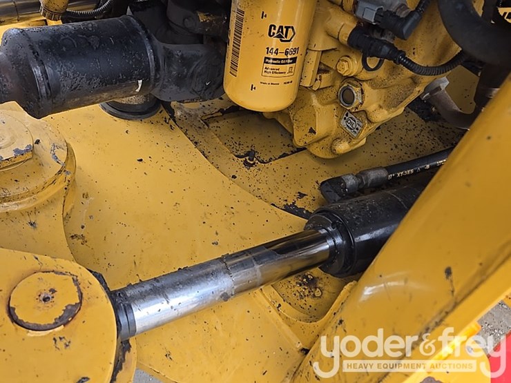 2014-caterpillar-938k-image-59
