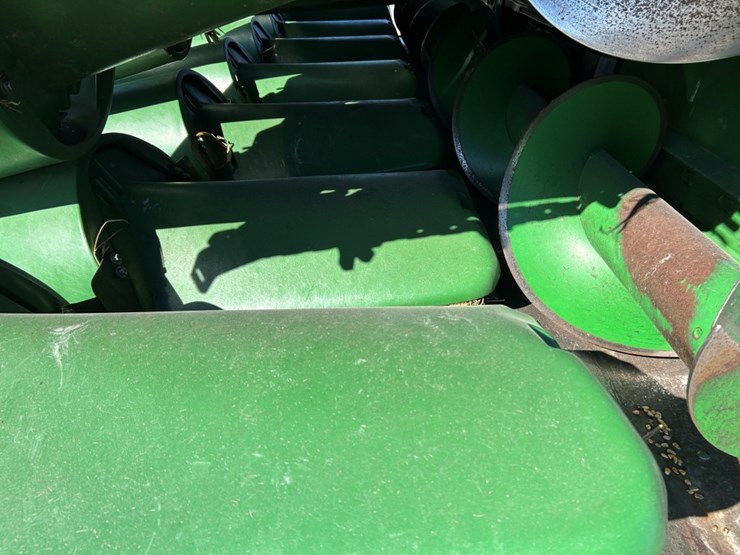 2022-john-deere-c12f-image-31