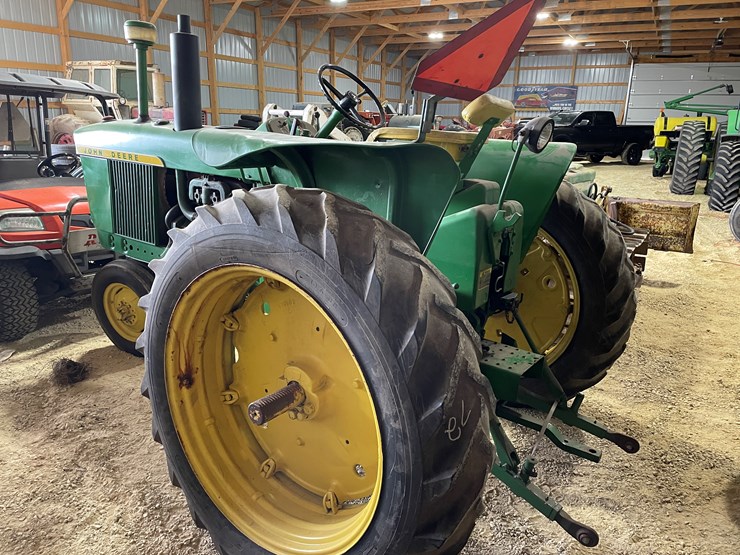 john-deere-3010-image-5