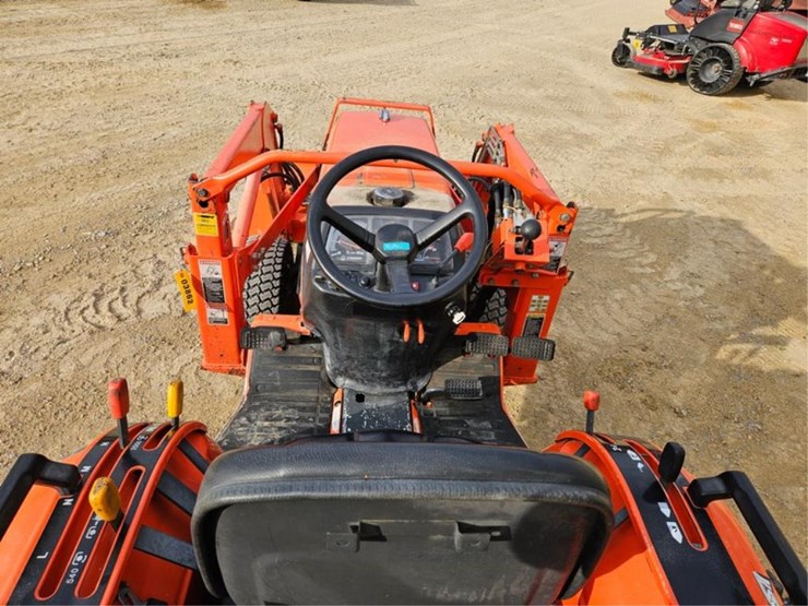 kubota-b7800-image-25