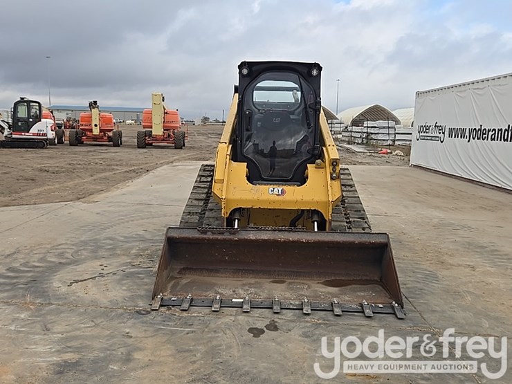 2021-caterpillar-299d3-image-8