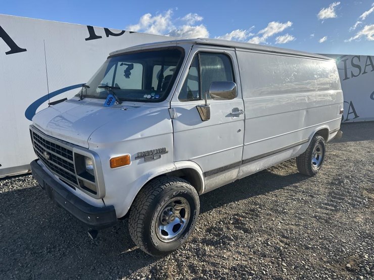 1995-chevrolet-g20-image-1