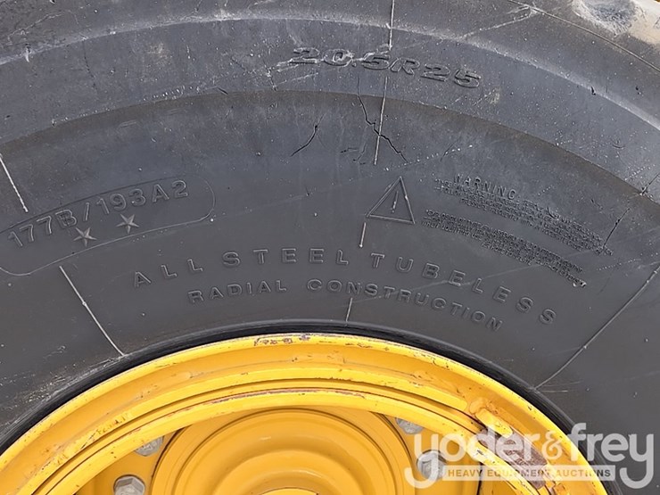 2014-caterpillar-938k-image-34