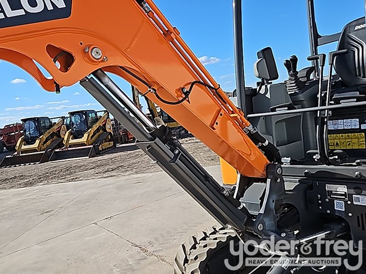 2024-develon-dx27z-7-image-38