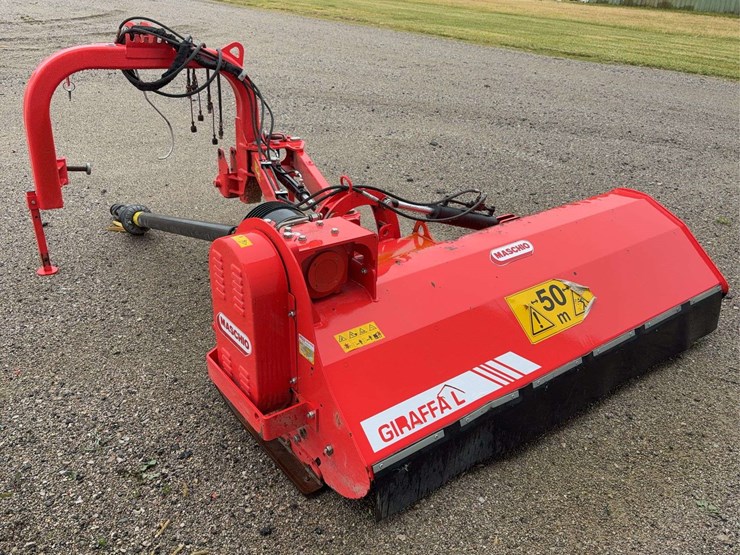 6'-offset-flail-mower-image-4