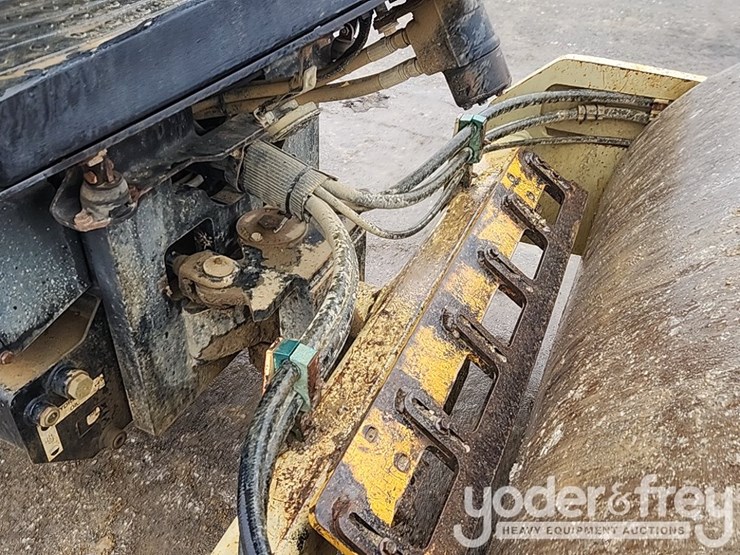 2007-volvo-sd45-image-9