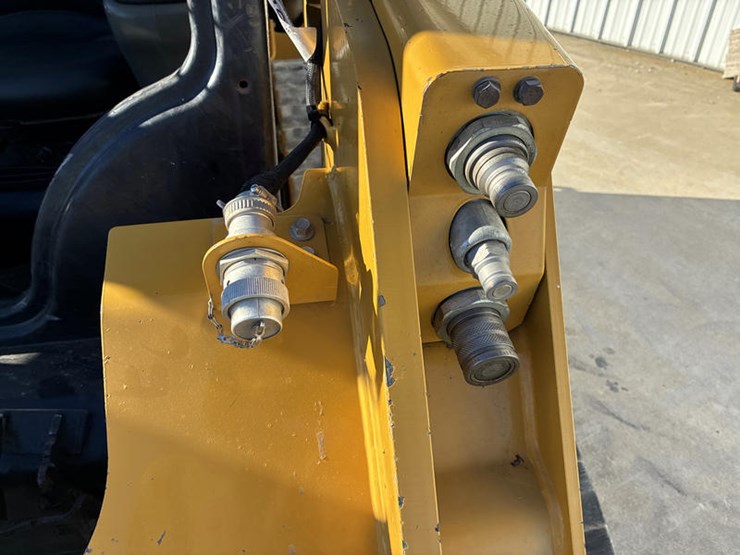 2018-caterpillar-259d-image-19