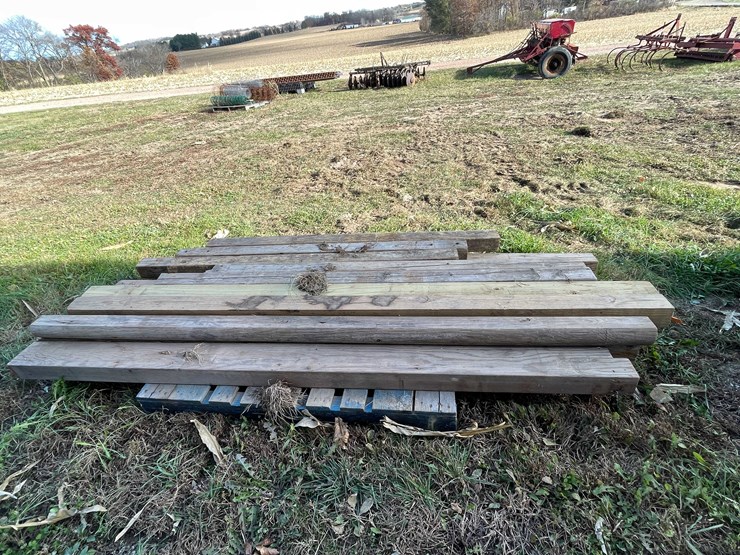 #3150-•-pallet-of-various-lumber-image-2